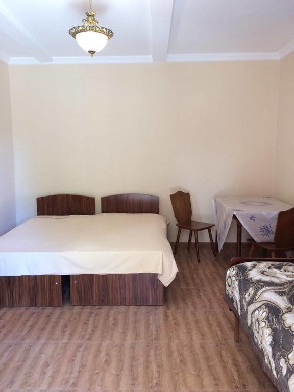 Marinas Guesthouse Kobuleti Εξωτερικό φωτογραφία