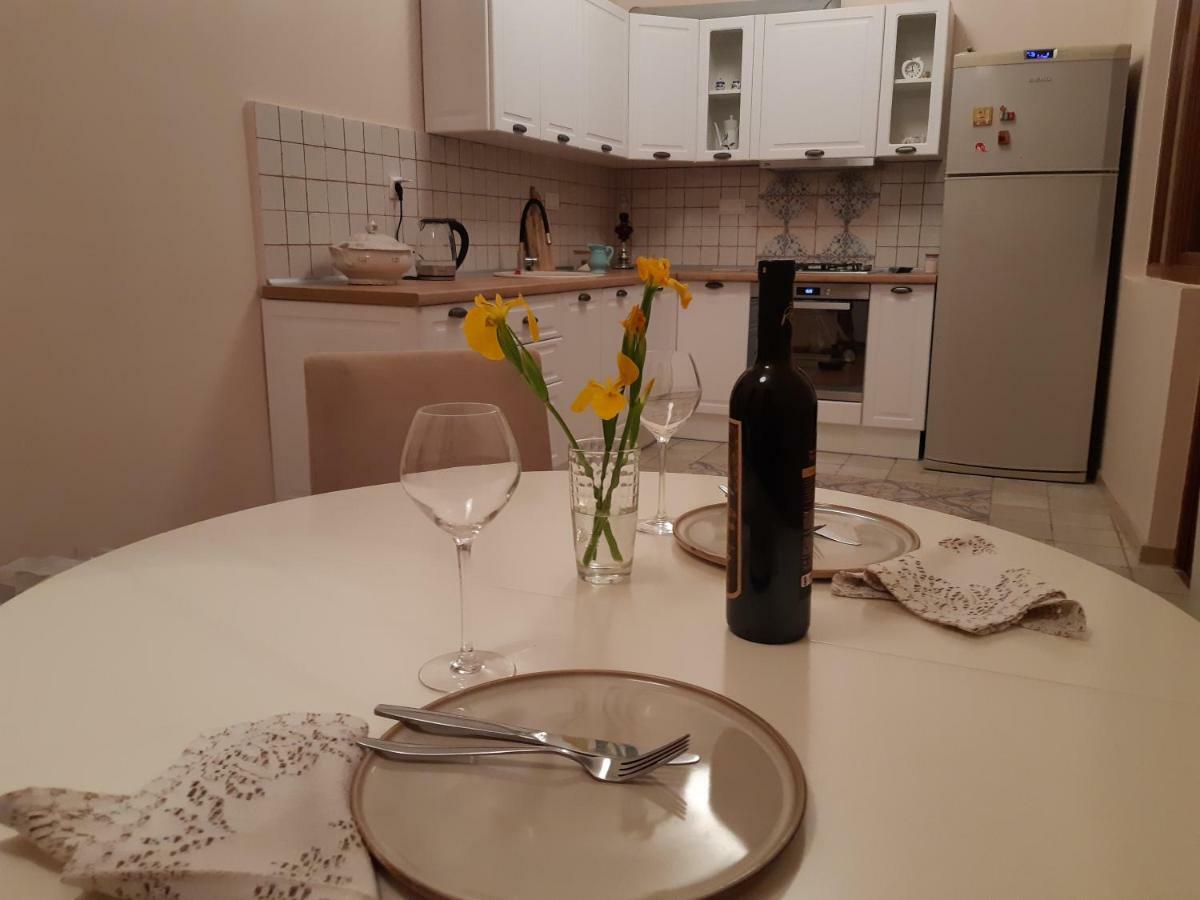 Marinas Guesthouse Kobuleti Εξωτερικό φωτογραφία